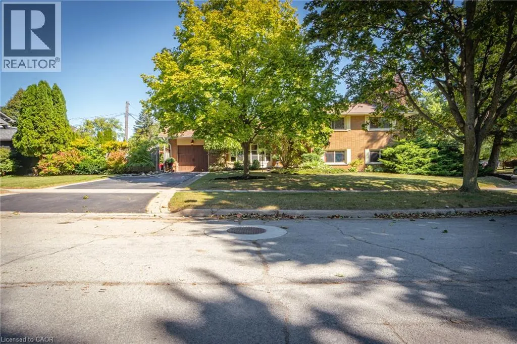 517 ROSEDALE Crescent