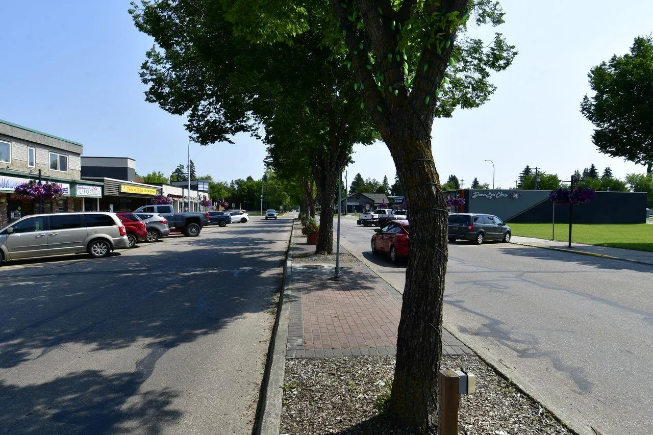 24-26 Athabasca Ave.,T9G 1G2