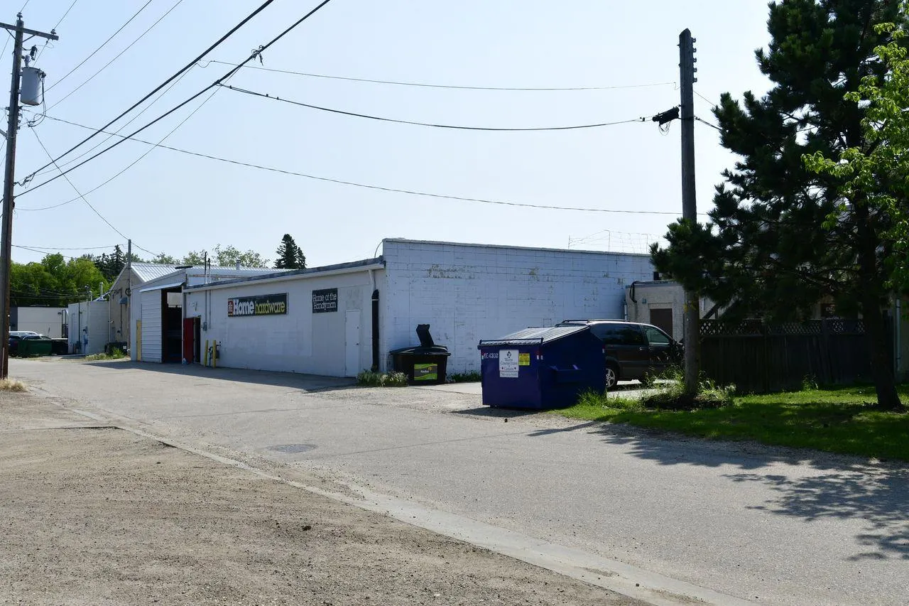 24-26 Athabasca Ave.,T9G 1G2