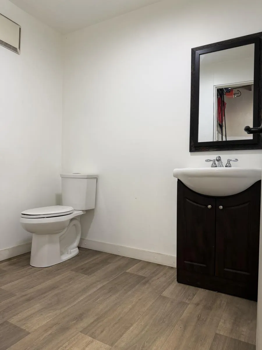 11222 88 Ave