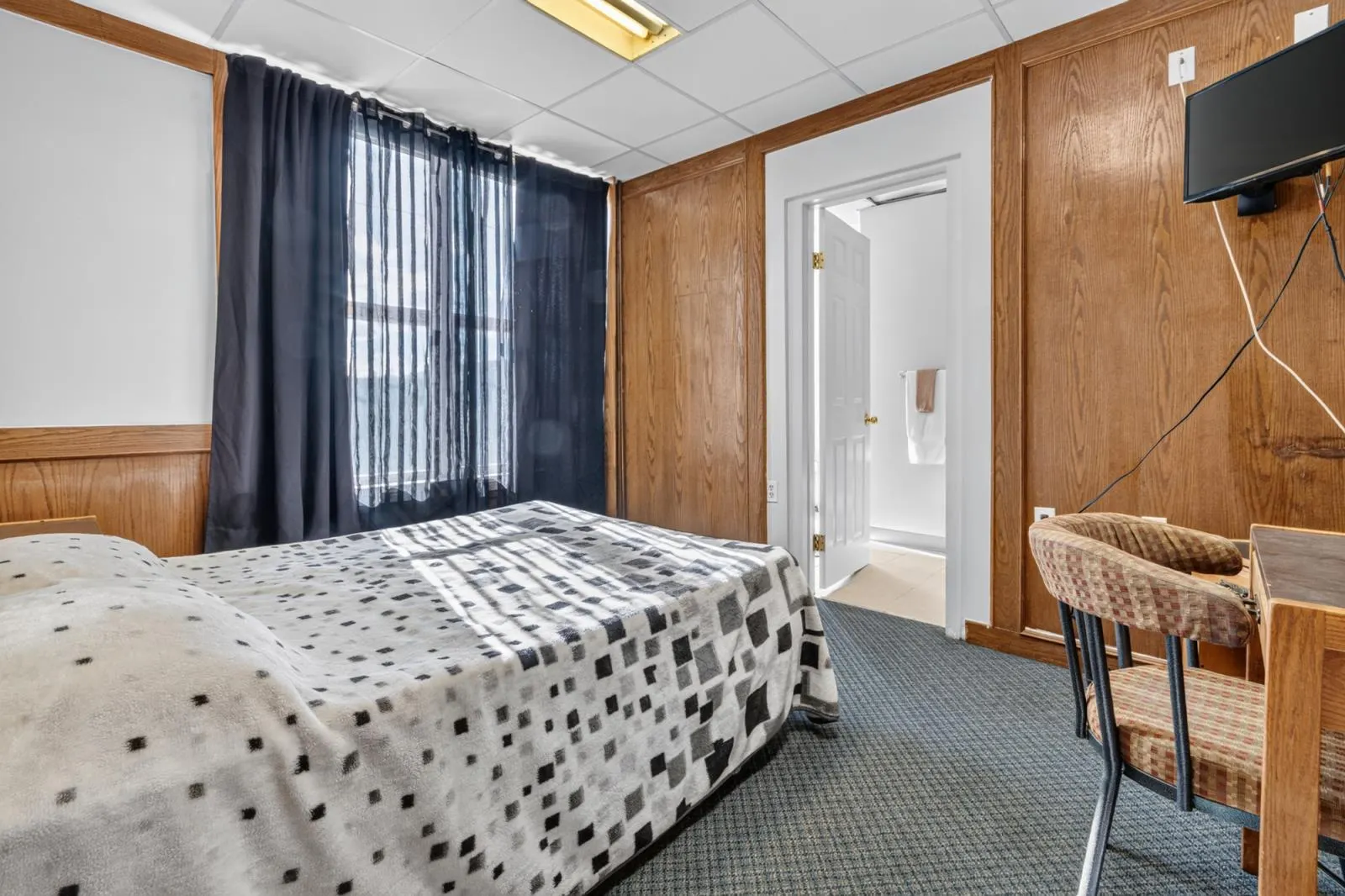 12704 120 Street NW