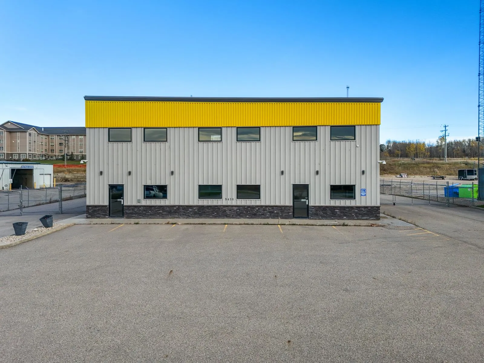 3421 50St