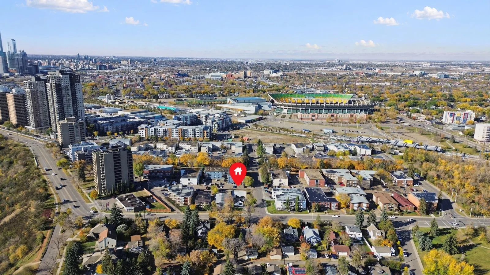 10936 82 St NW, Edmonton, AB