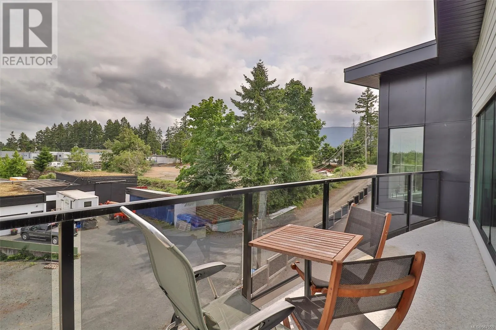 301 4474 Wellington Rd