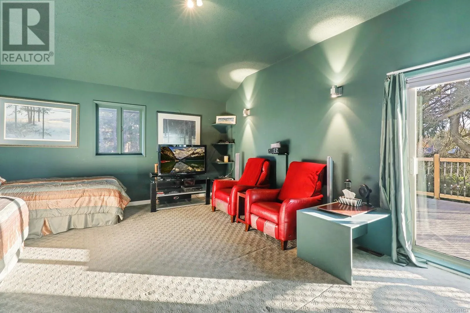 1522 Admiral Tryon Blvd