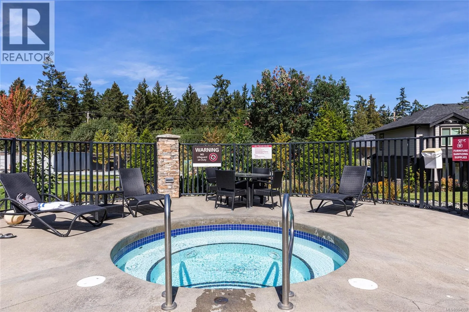 3 1175 Resort Dr