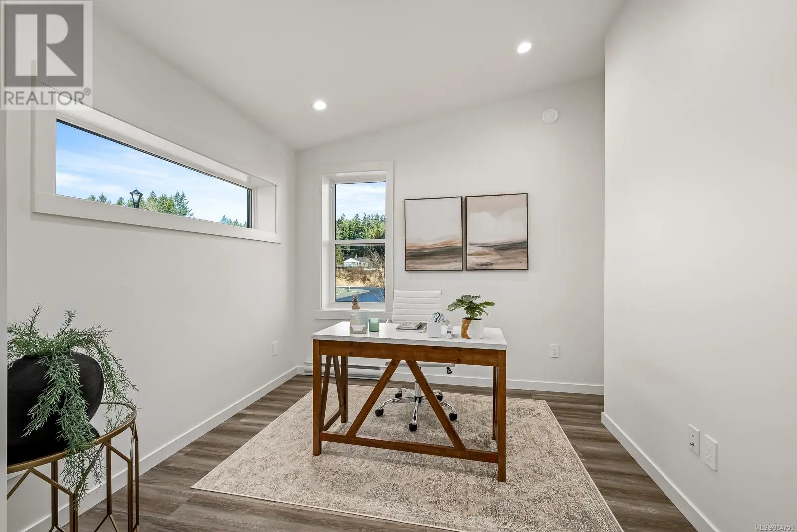 20 3025 Royston Rd