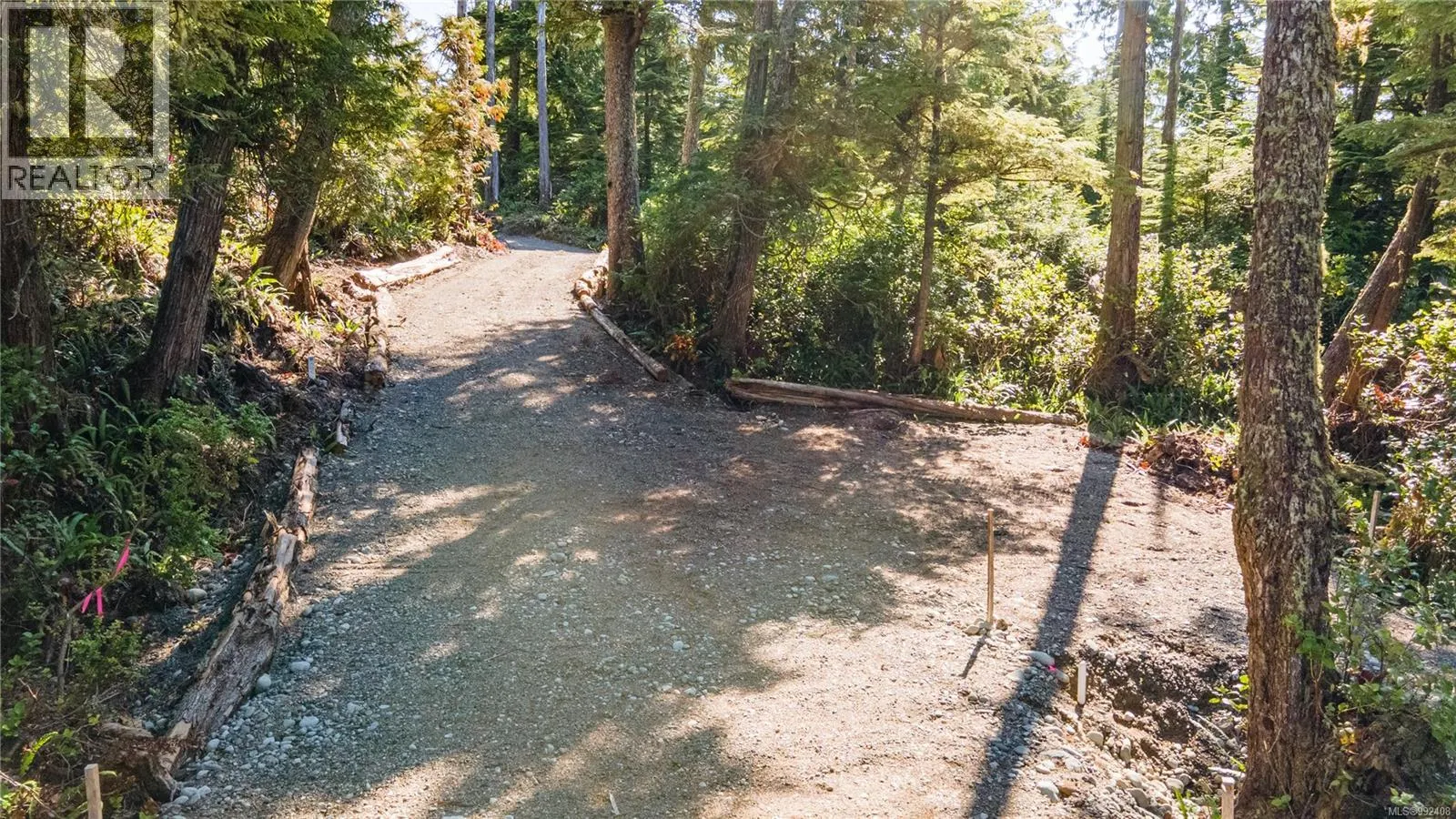 392 Reef Point Rd