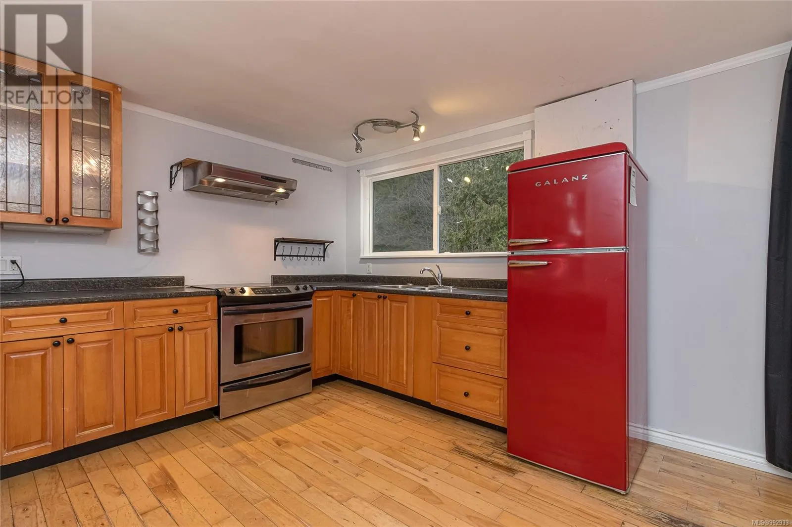 B30 920 Whittaker Rd