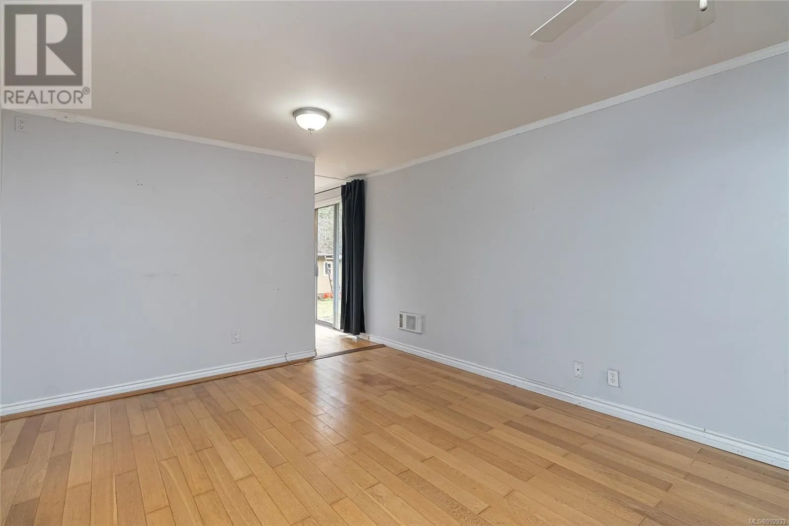B30 920 Whittaker Rd