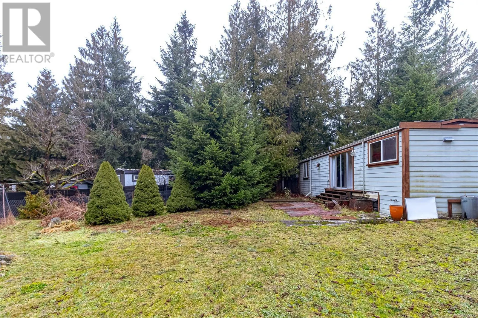 B30 920 Whittaker Rd