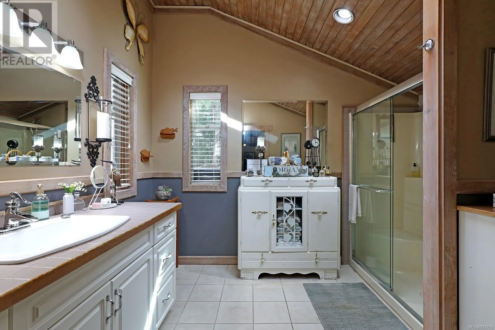 1120 Spider Lake Rd