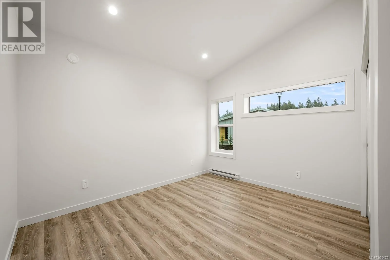 40 3025 Royston Rd
