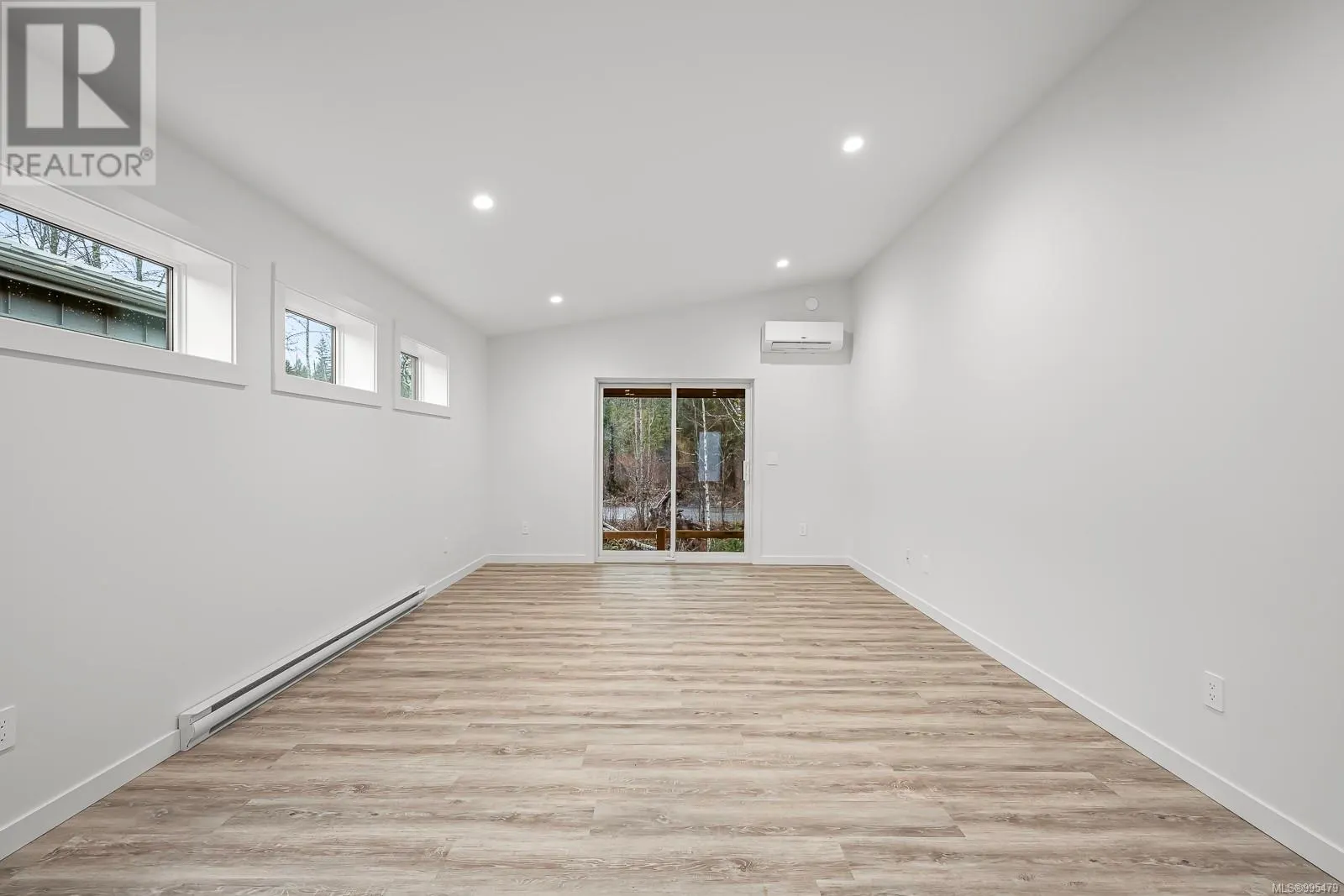 40 3025 Royston Rd