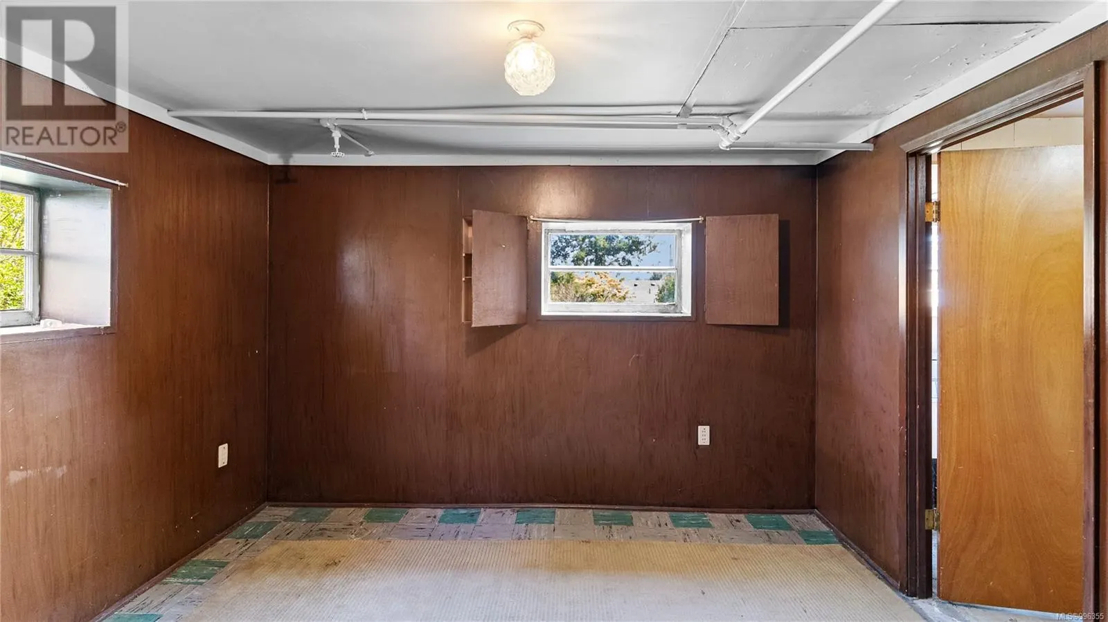 903 Shirley Rd