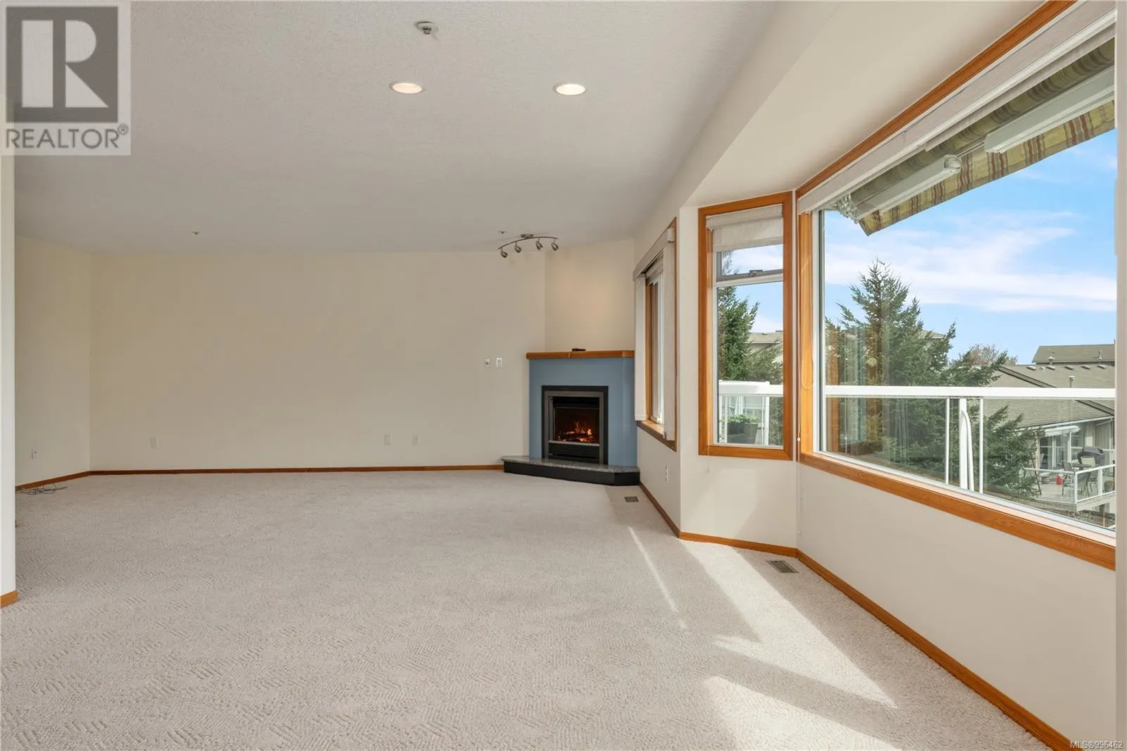 3222 Partridge Pl