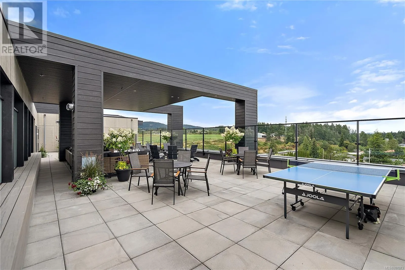 308 2520 Hackett Cres