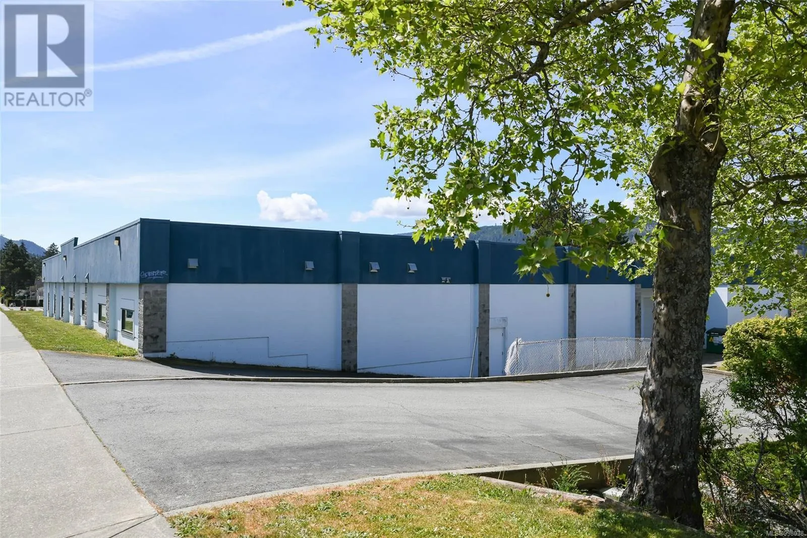 A & B 4805 Mar St