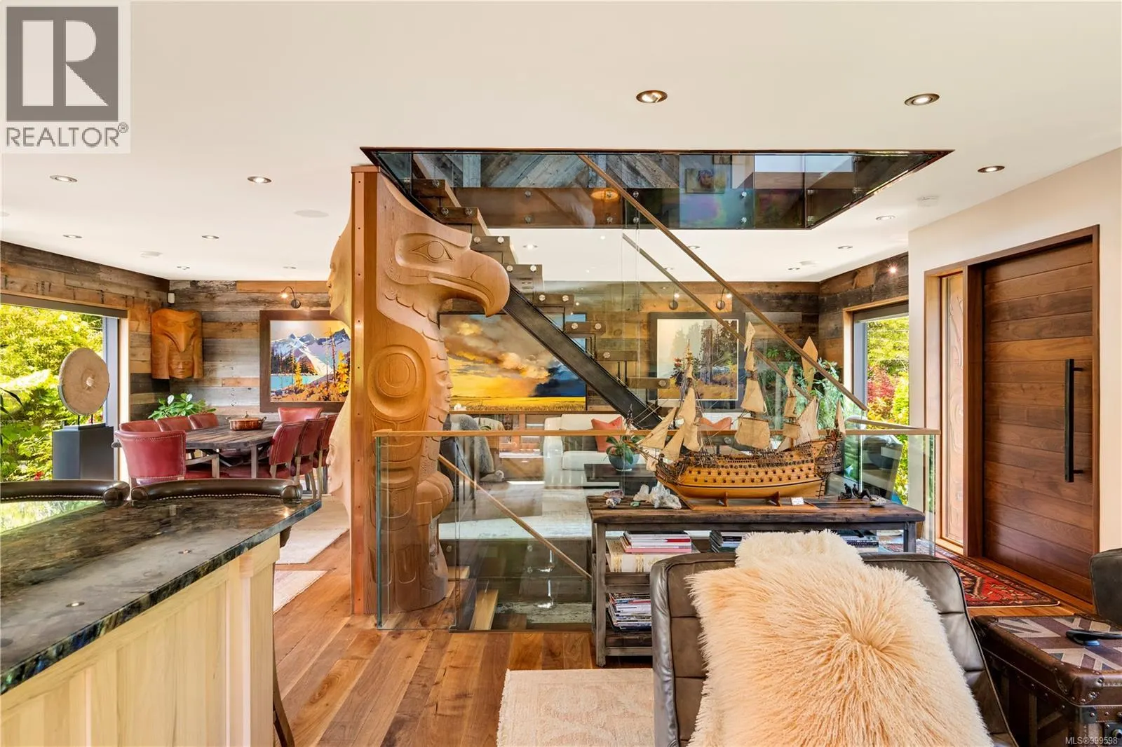 626 Monterey Ave