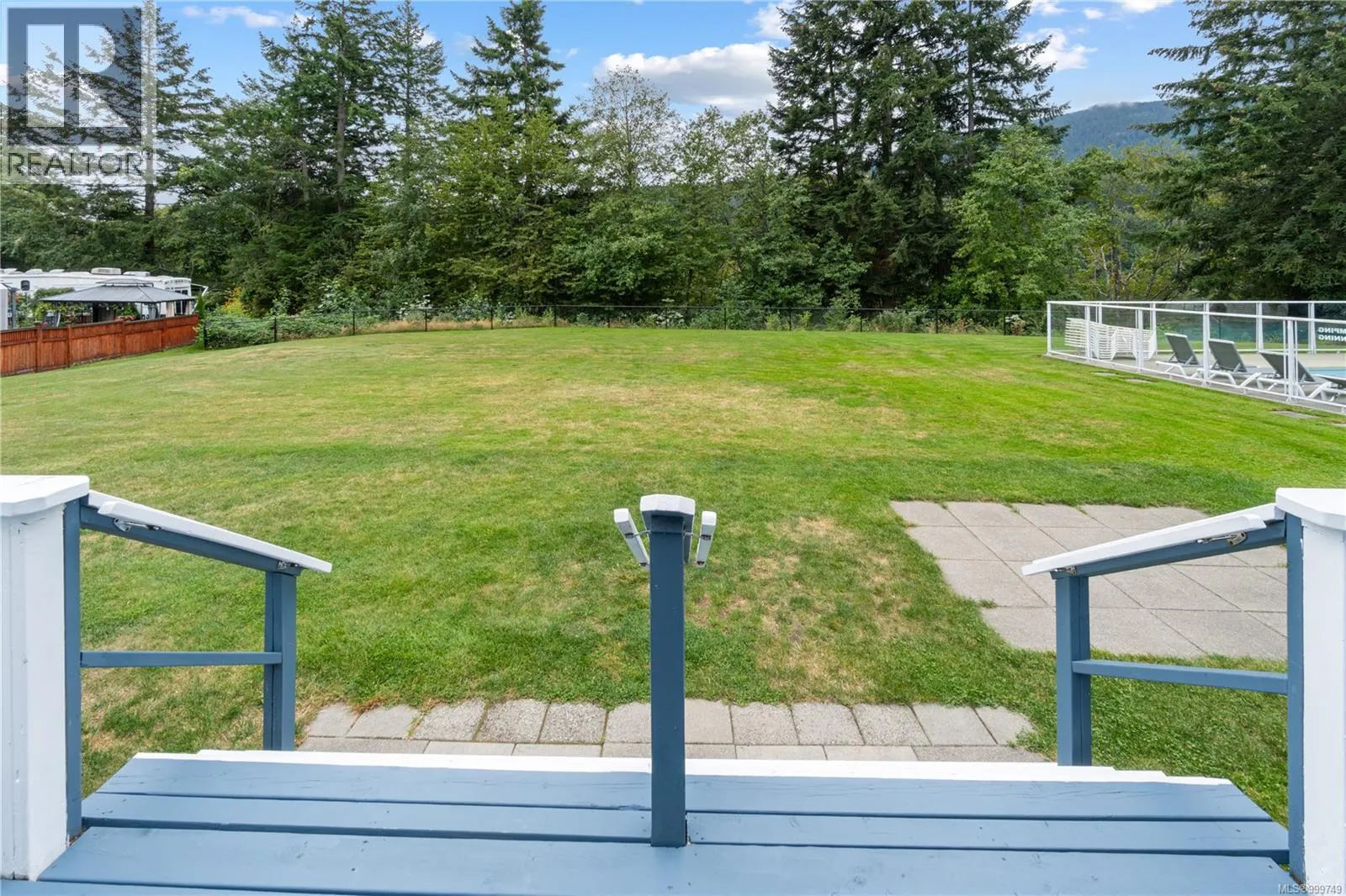 2139 Nimpkish Lake Way
