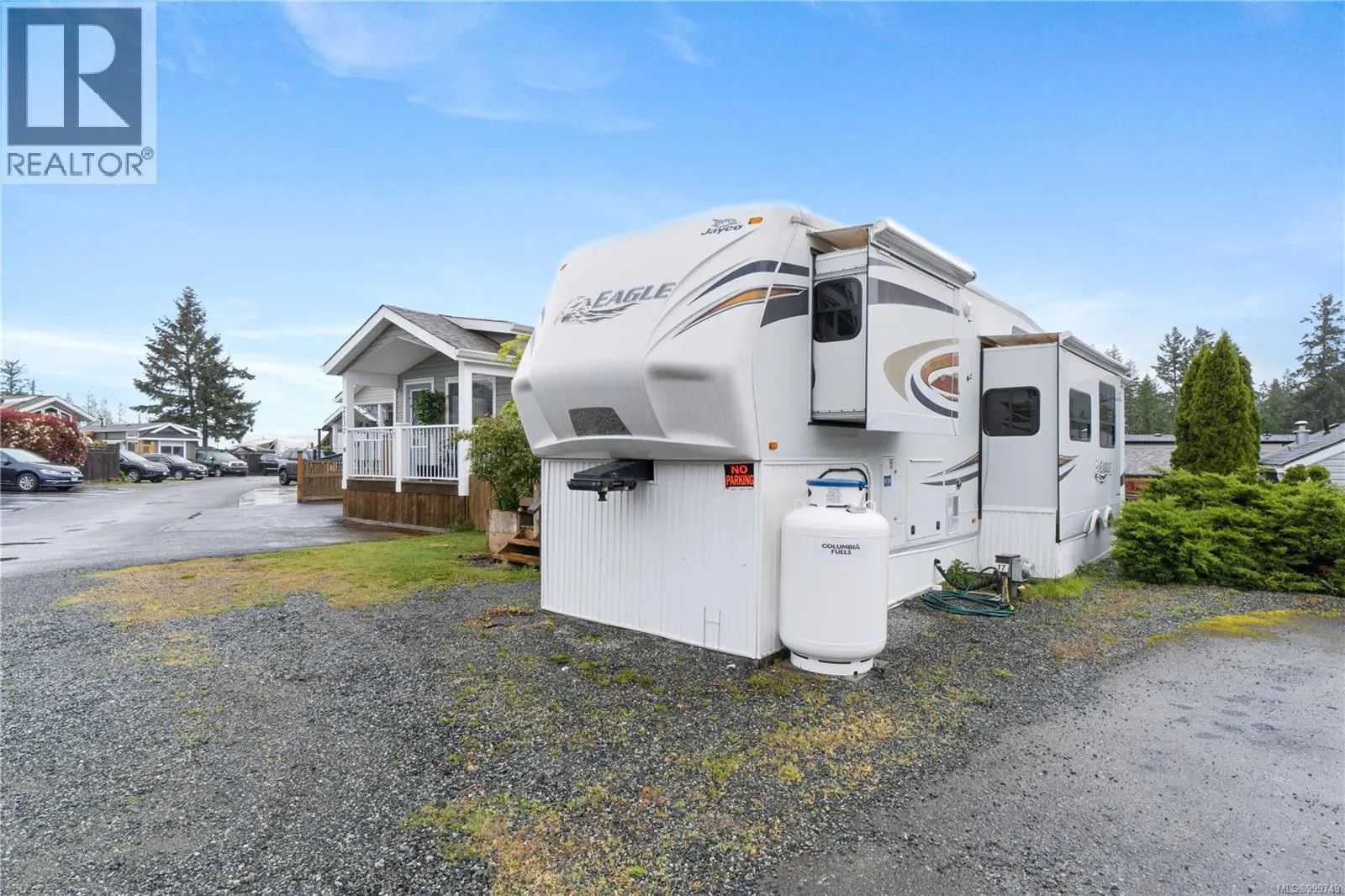 2139 Nimpkish Lake Way