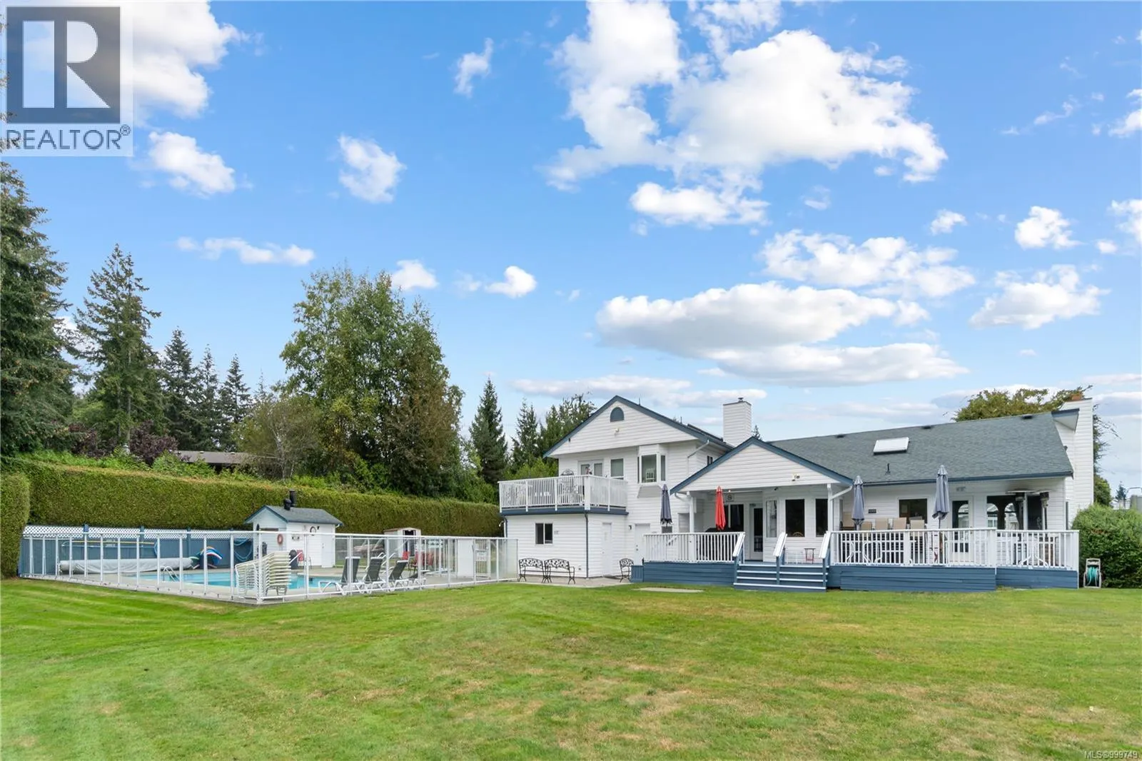 2139 Nimpkish Lake Way