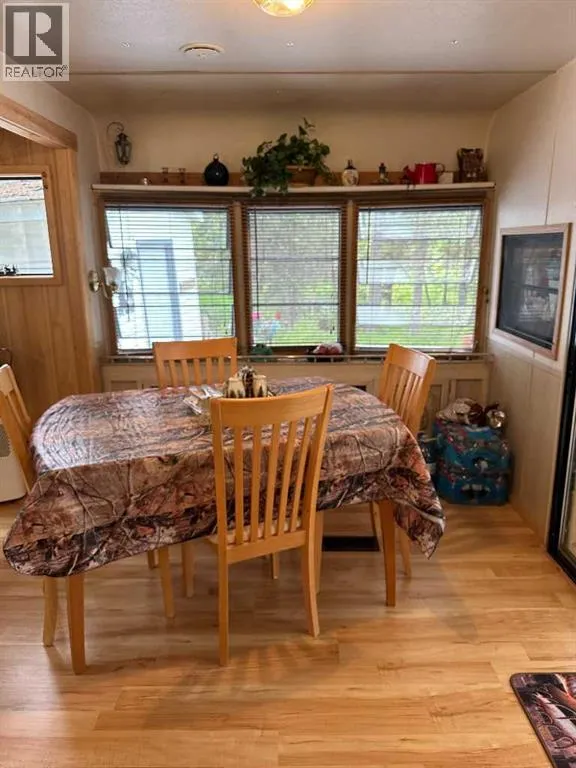 197, 200 4th Avenue SW