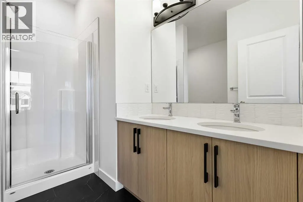 412, 595 Mahogany Road SE