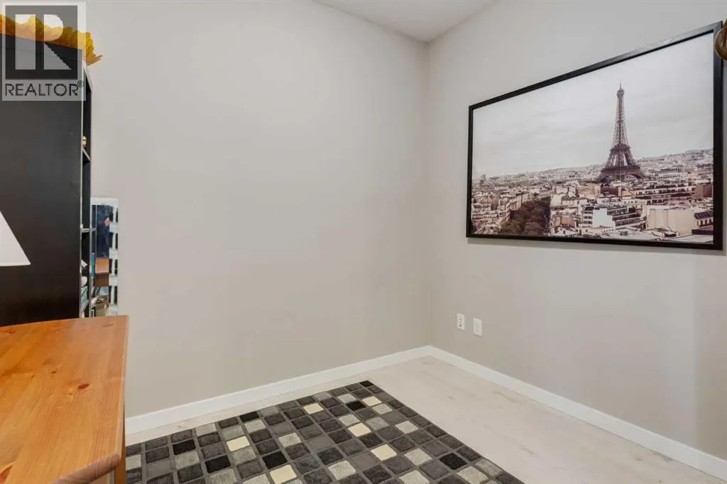 407, 122 Mahogany Centre SE
