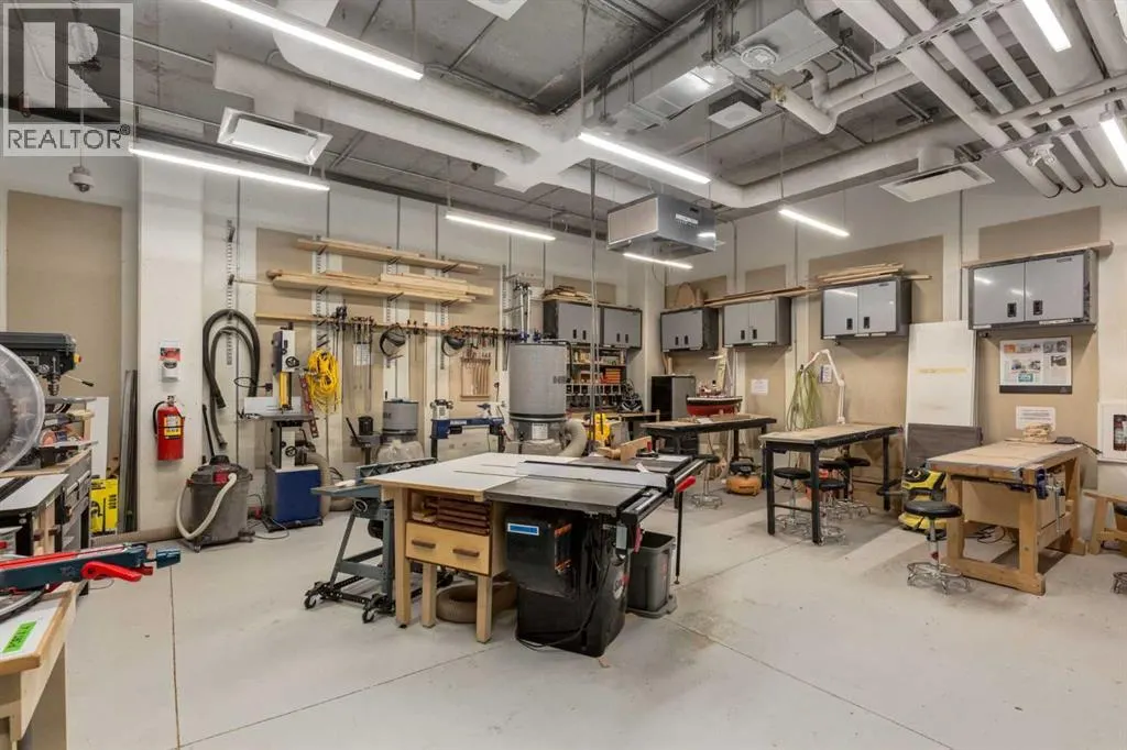 407, 122 Mahogany Centre SE