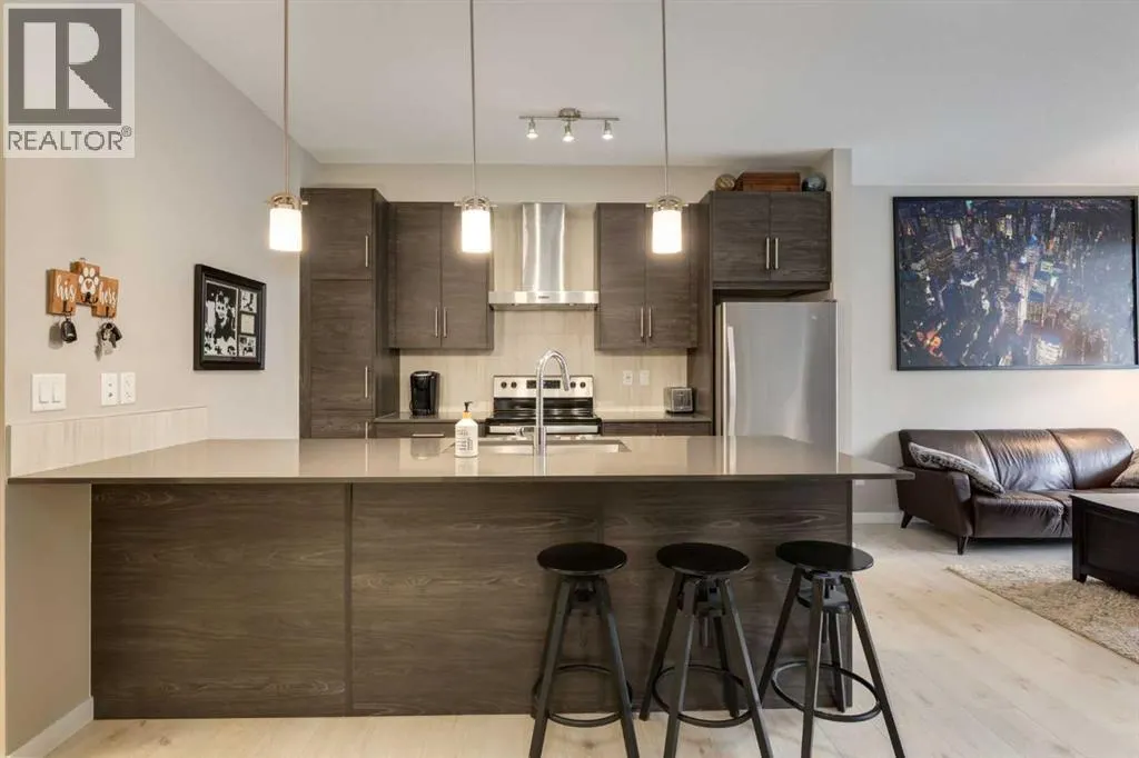 407, 122 Mahogany Centre SE