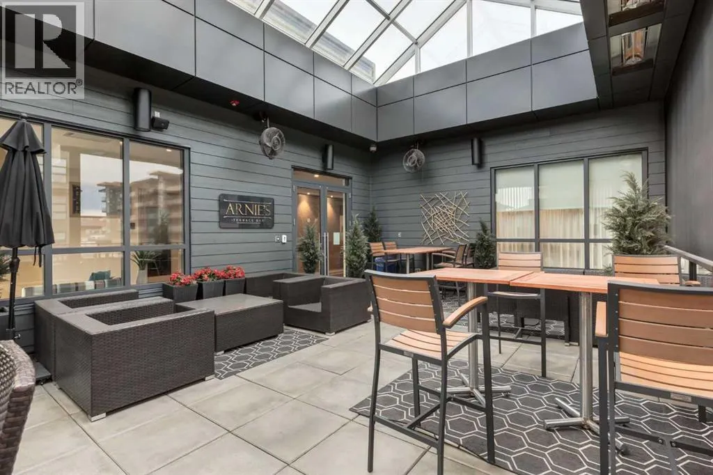 407, 122 Mahogany Centre SE