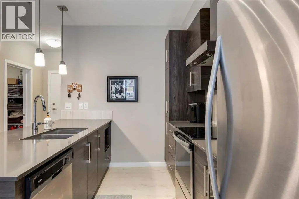 407, 122 Mahogany Centre SE