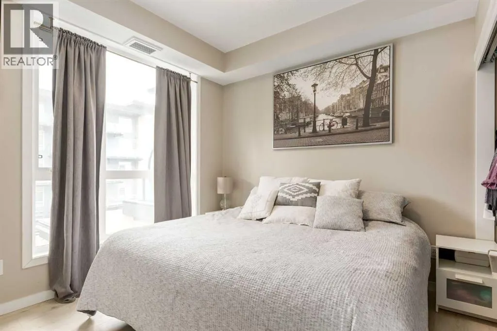 407, 122 Mahogany Centre SE