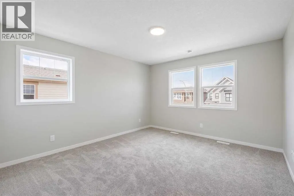324 Magnolia Crescent SE