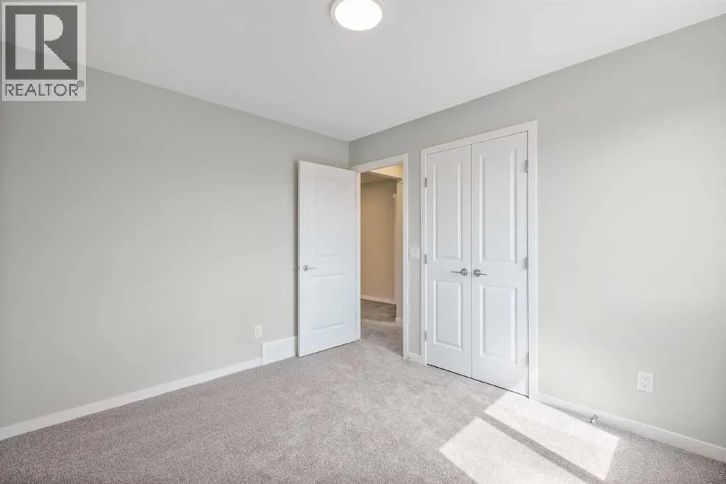 324 Magnolia Crescent SE