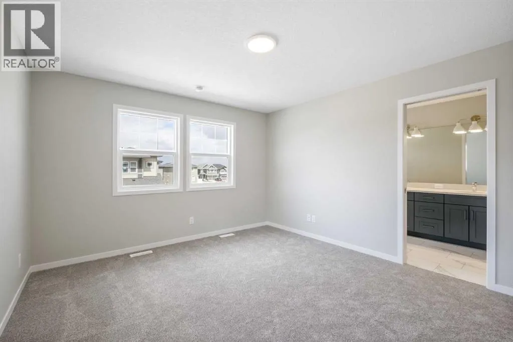 324 Magnolia Crescent SE