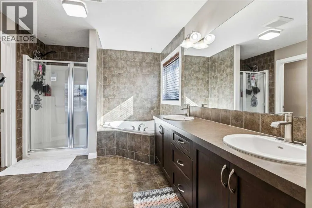 25 Westridge Way
