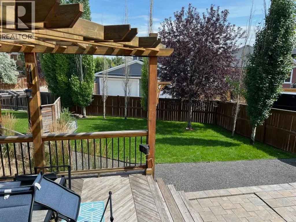25 Westridge Way
