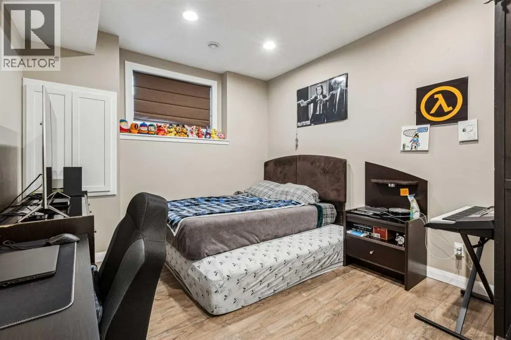 25 Westridge Way