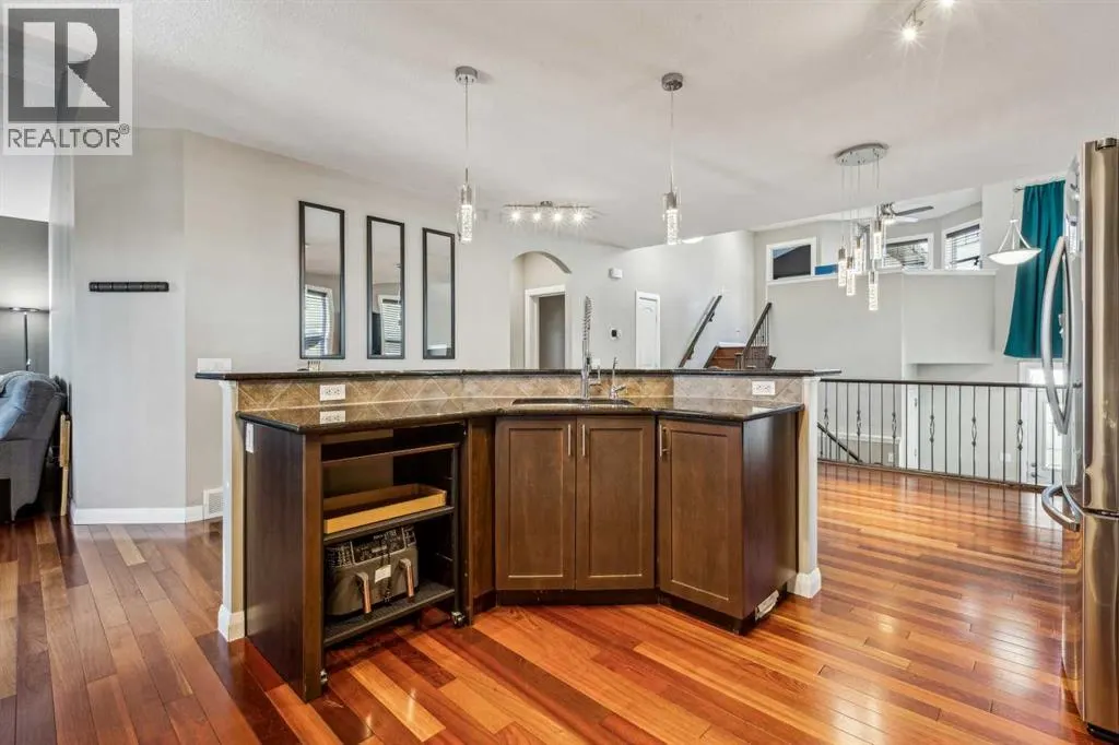 25 Westridge Way