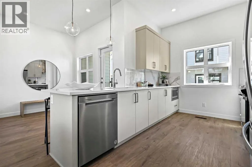 310, 595 Mahogany Road SE