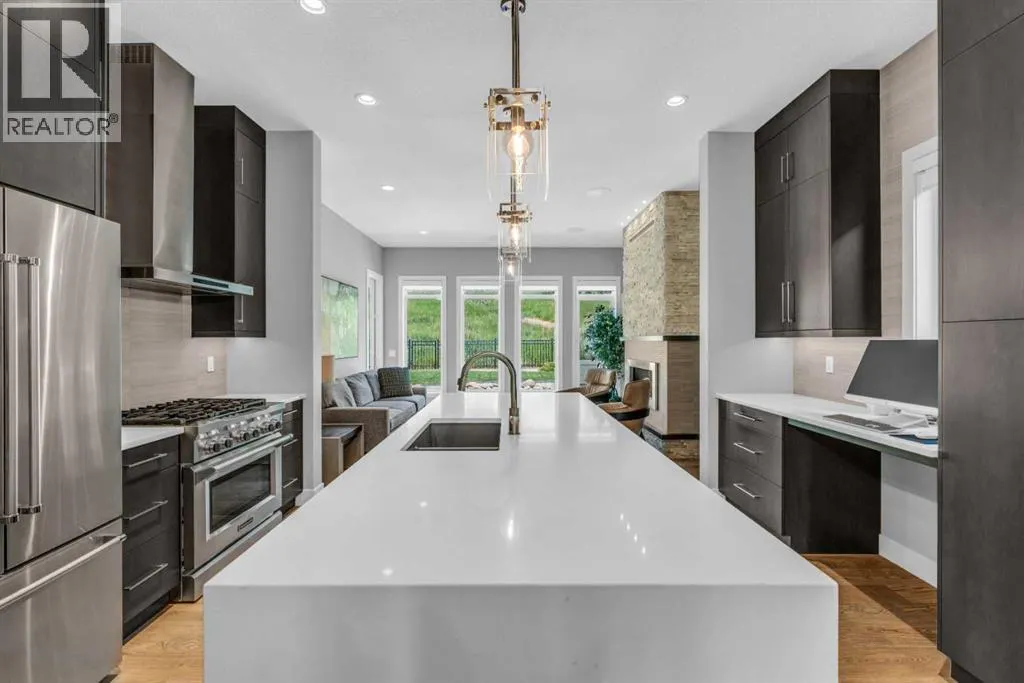 164 Cranbrook Drive SE