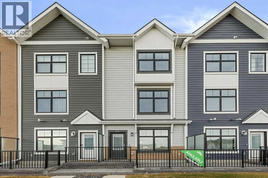 625 Mahogany Road SE