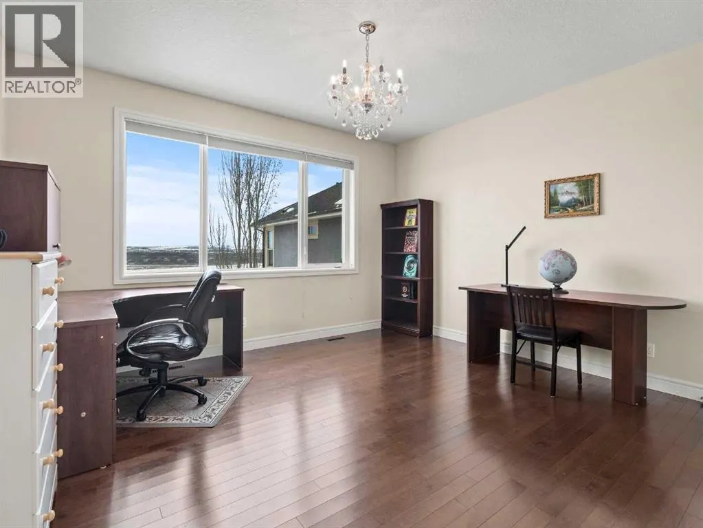 80 Cranarch Heights SE