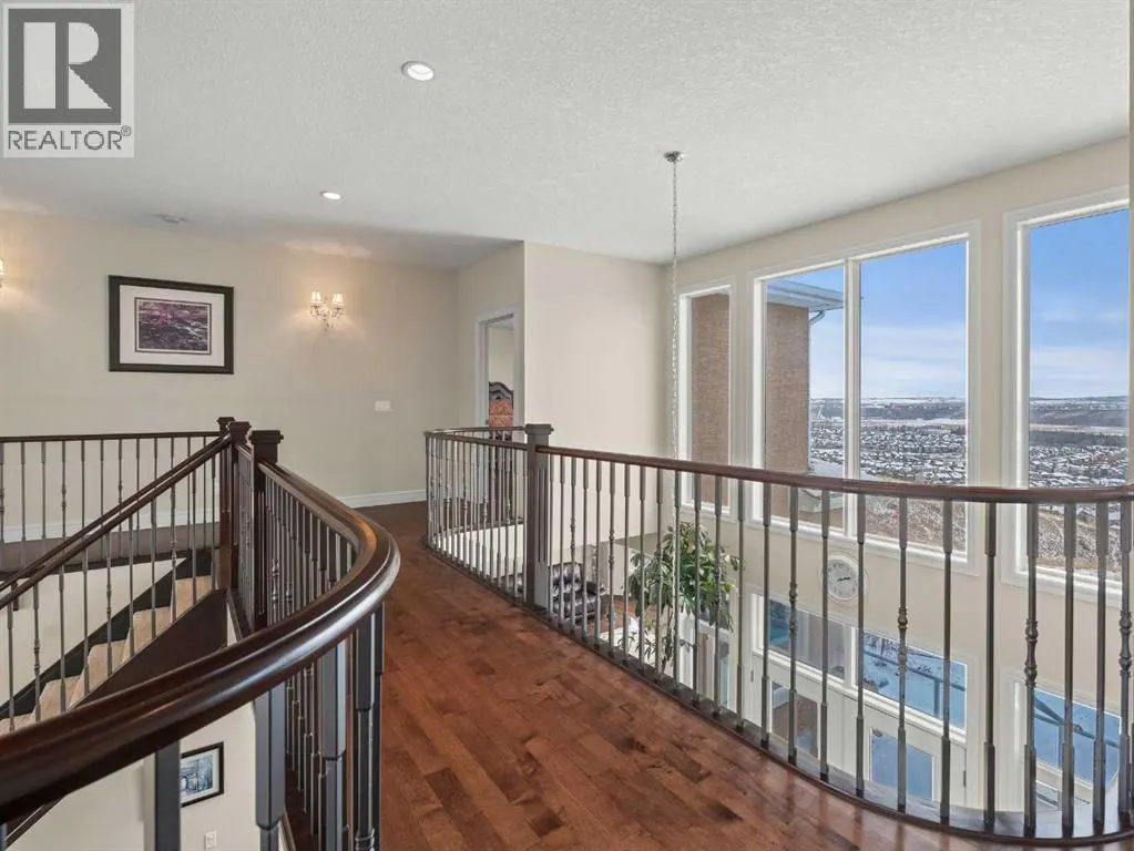 80 Cranarch Heights SE