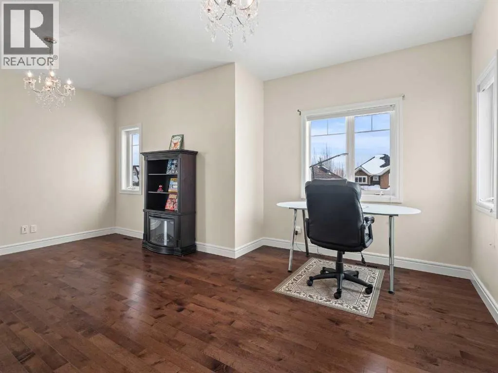 80 Cranarch Heights SE