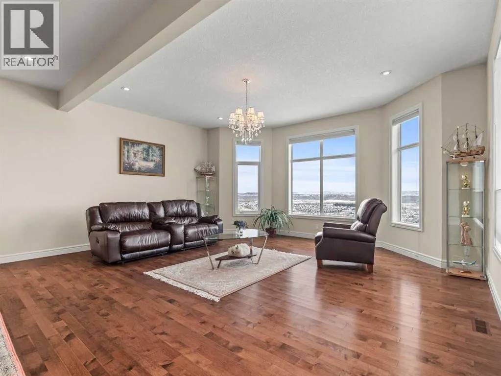 80 Cranarch Heights SE