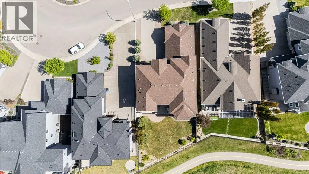 80 Cranarch Heights SE