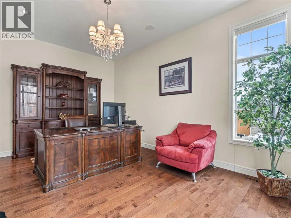 80 Cranarch Heights SE
